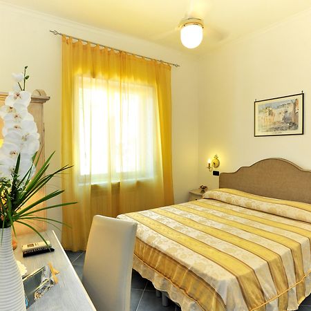 Hotel Miramare Maiori Buitenkant foto